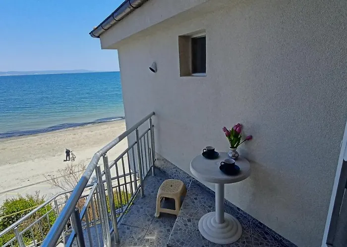 Nikolovi Apartman Pomorie
